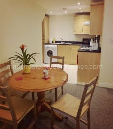 Dining Area & Kitchen