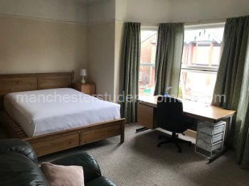 Kingsize Bedroom , 1st Floor (1)