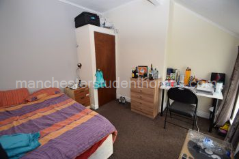 Bedroom 4 (2nd Floor Rear)