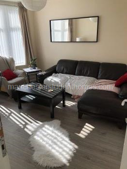 Lounge (downstairs front)