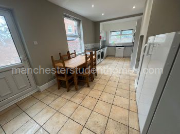 Kitchen with dining table