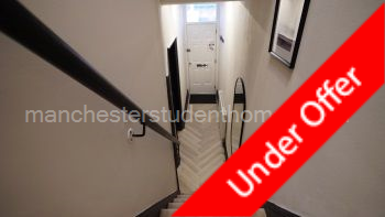 Hallway (ground floor)