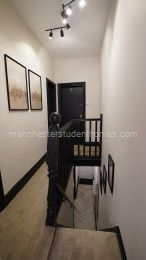 Hallway (first floor)