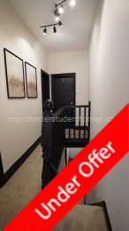 Hallway (first floor)