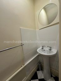 Separate WC (ground floor)