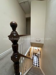 Hallway (first floor)