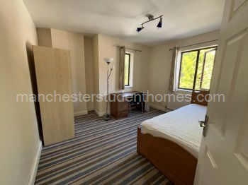 Upstairs front bedroom Pic 1