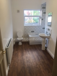 main bathroom 1