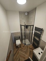 Shower Room 1st Floor