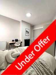 Bedroom 2 (first floor)