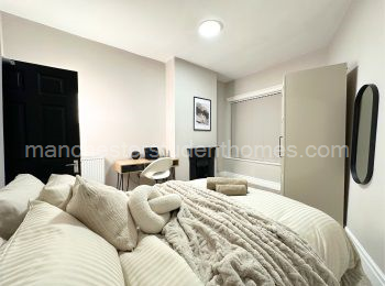 Bedroom 2 (first floor)