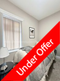 Bedroom 5 (first floor)