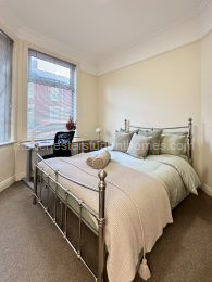 Bedroom 1 (Ground floor)