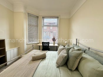 Bedroom 1 (Ground floor)