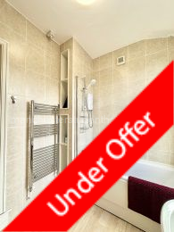 Bathroom (First floor)