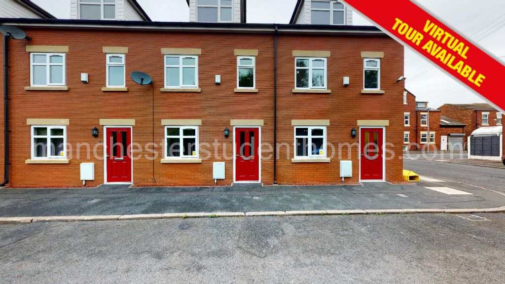 Student in Manchester houses homes flats housing